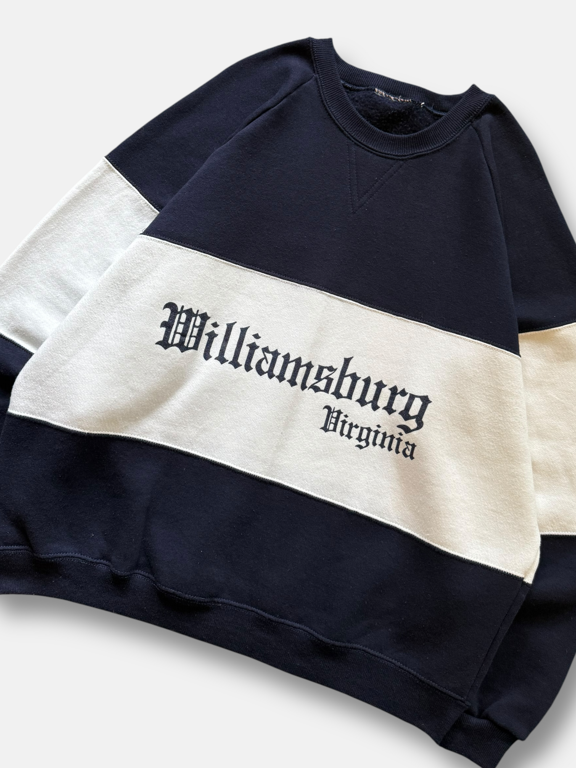 90s Williamsburg Virginia Sweatshirt (L)