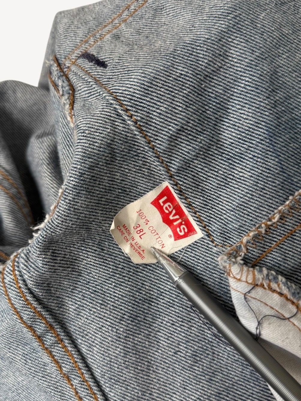 80s Levi's Type 3 Denim Trucker Jacket 71506-0216 (M)
