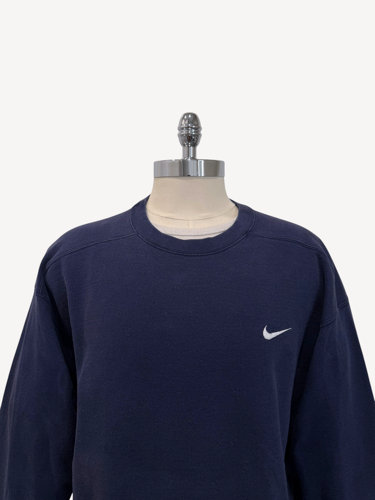 90s Nike Essential Sweatshirt (L)