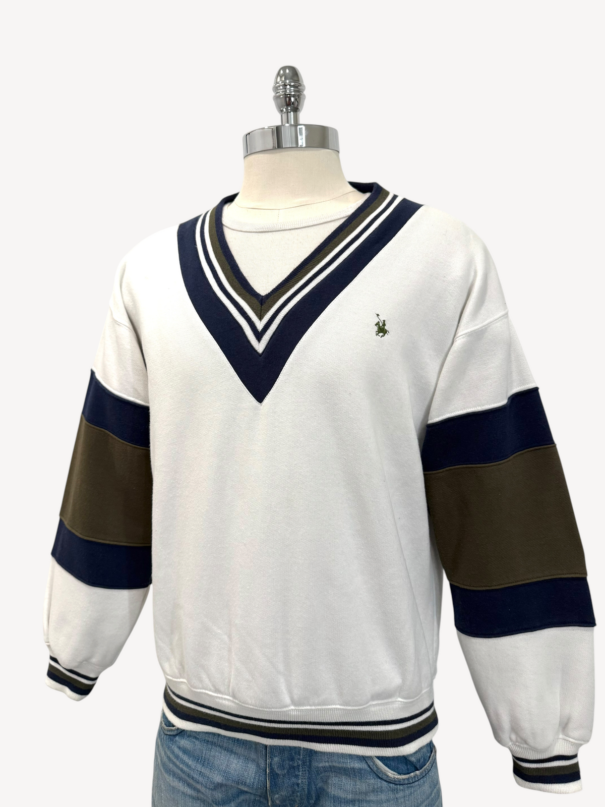 90s Knights of Round Table Preppy Sweatshirt (M)