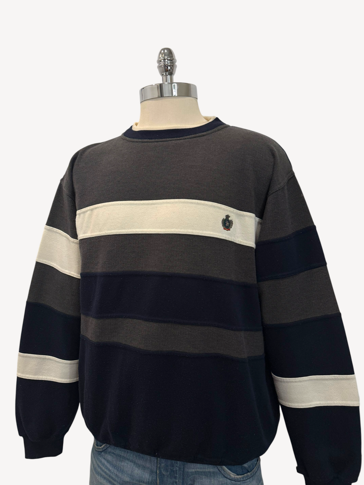 90s Knights of Round Table Striped Sweatshirt (L)