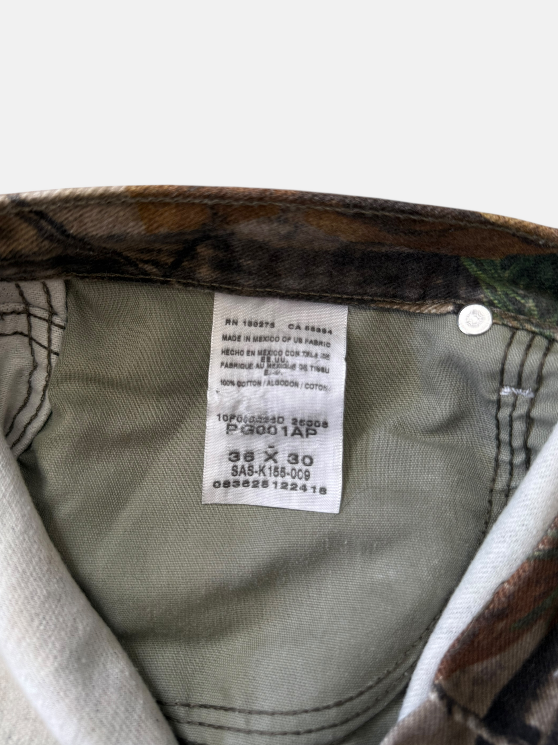 00s Wrangler Camo Pants (36x30)