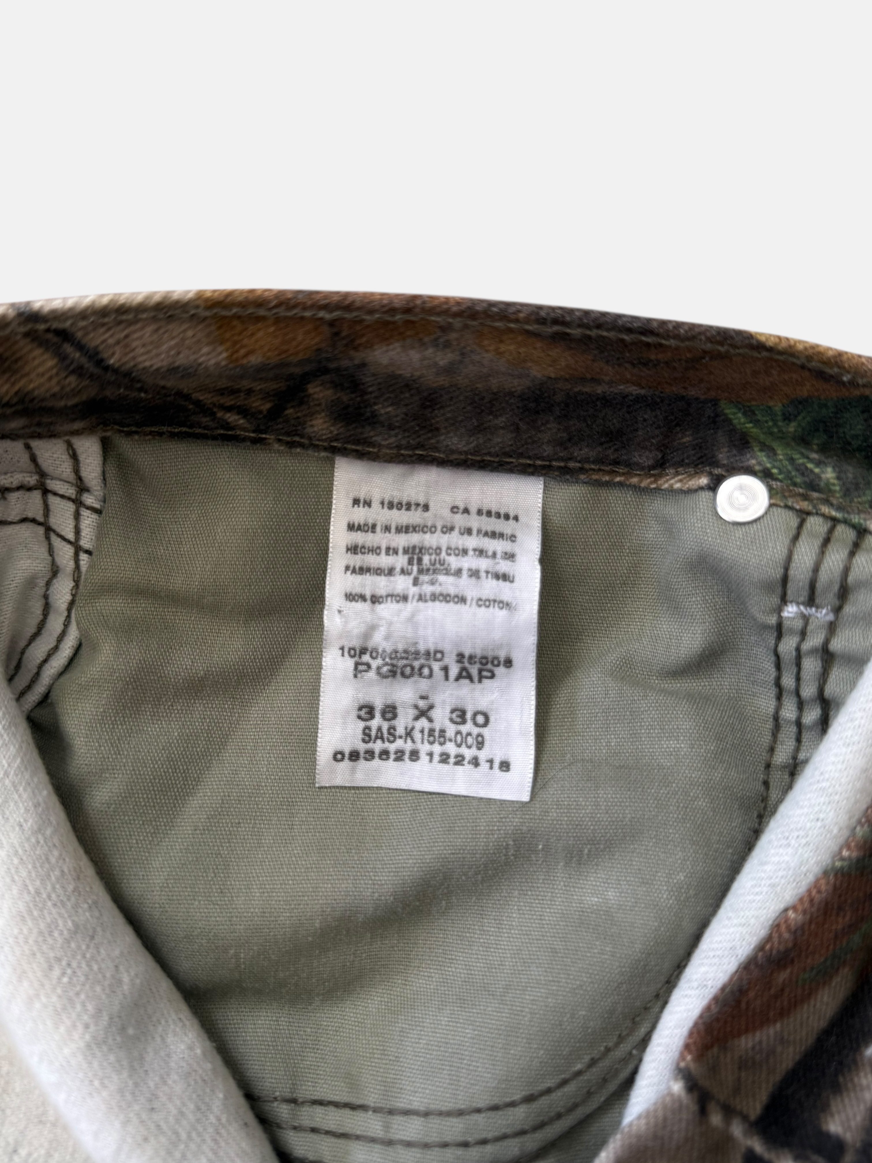 00s Wrangler Camo Pants (36x30)