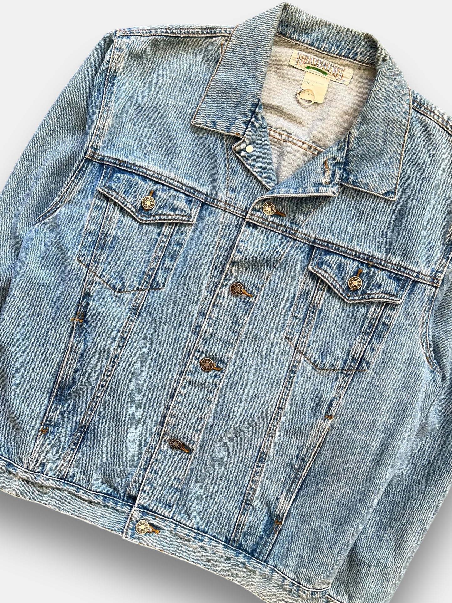 90s Denim Trucker Jacket (L)