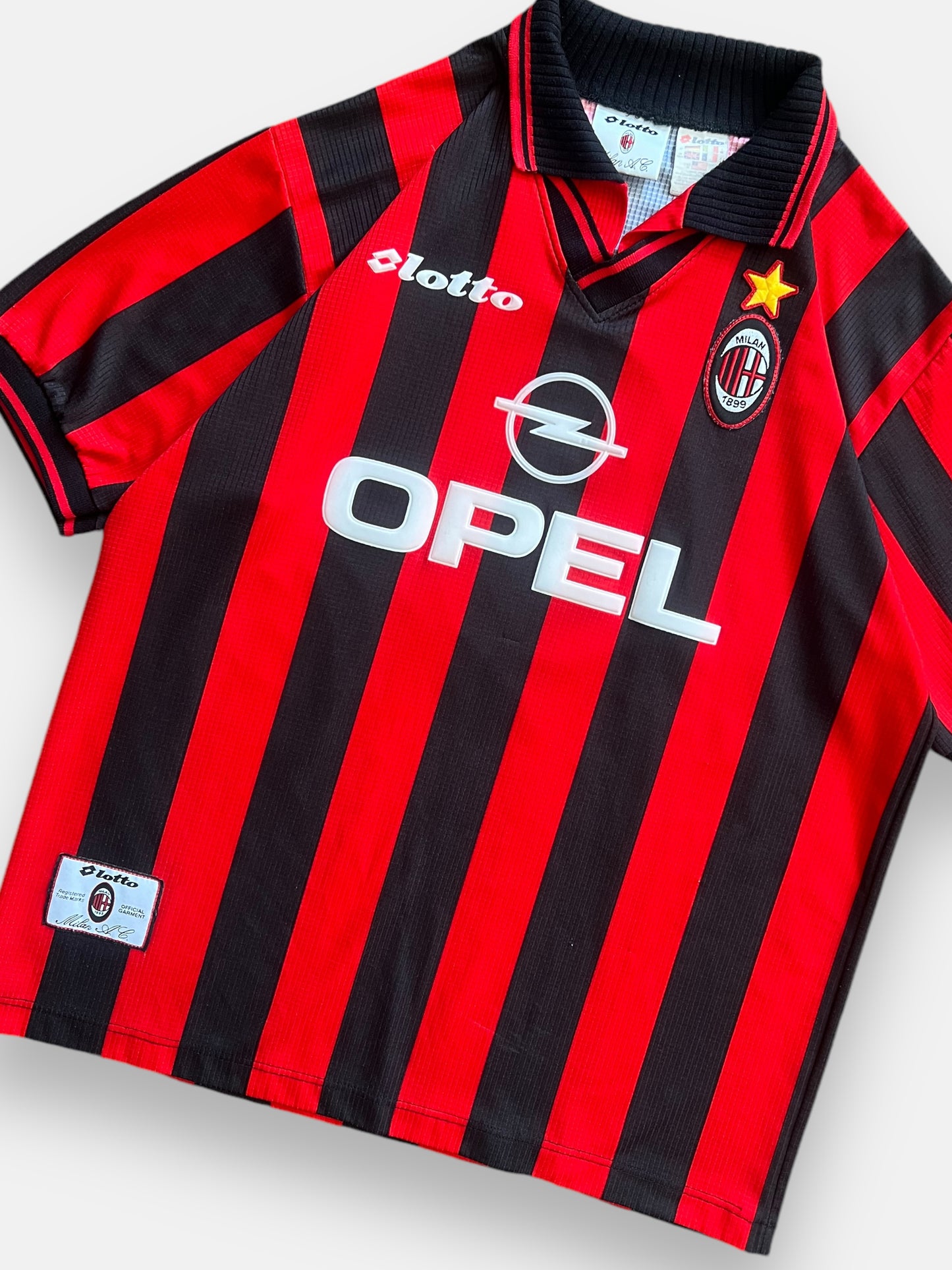 97/98 Lotto Milan Football Jersey (L)