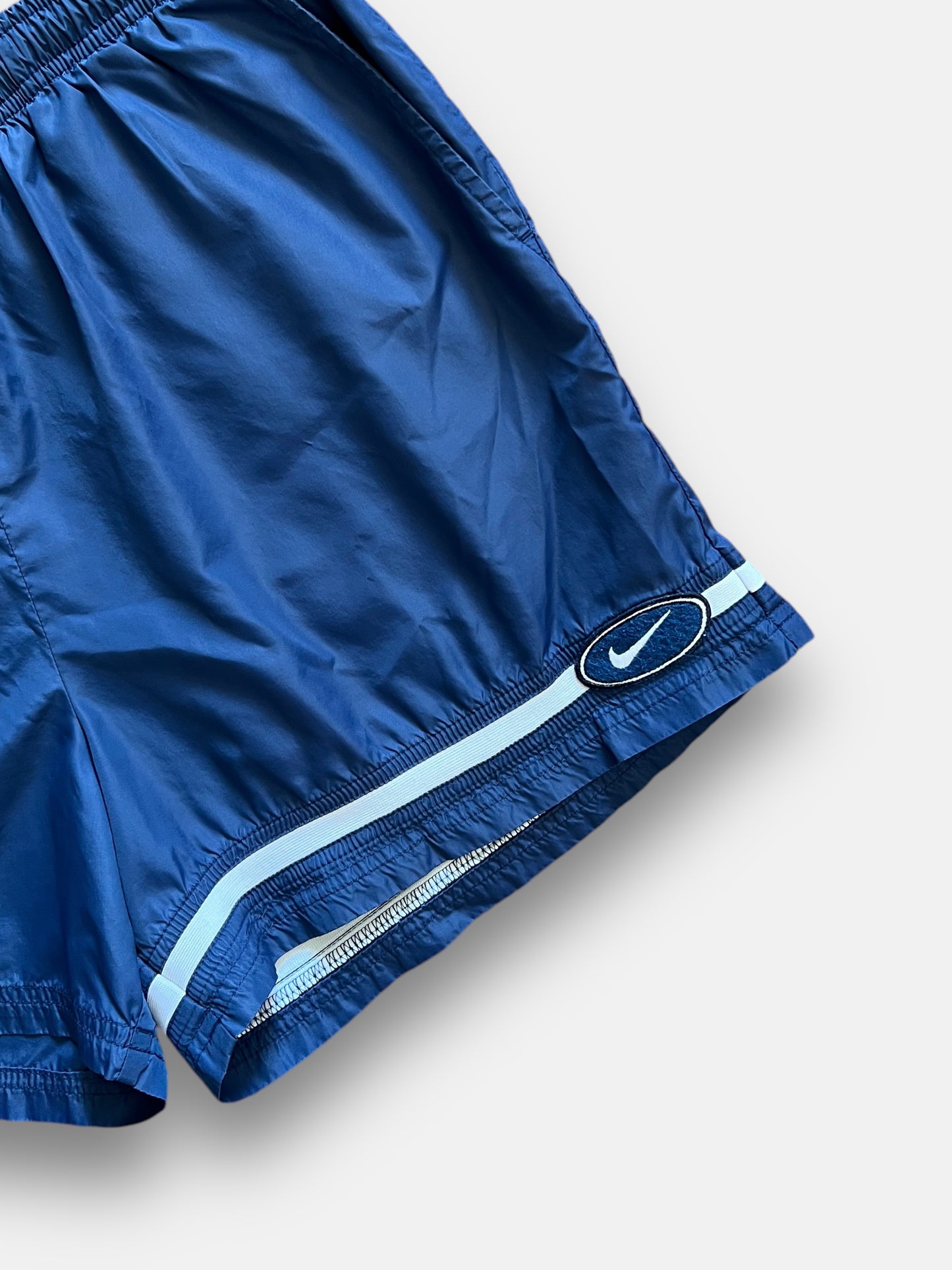 90s Nike Nylon Shorts (L)