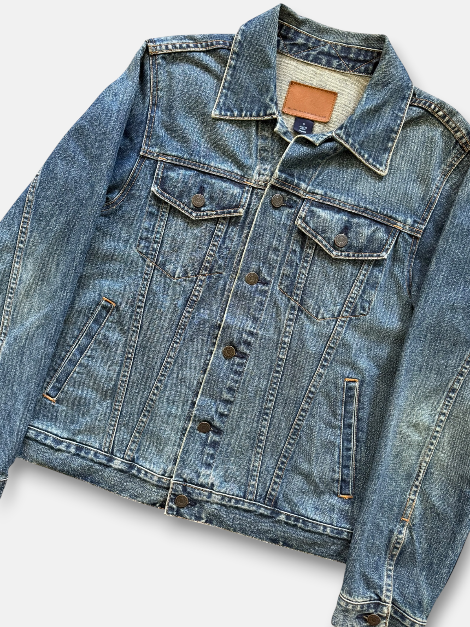 00s Gap Denim Trucker Jacket (S)