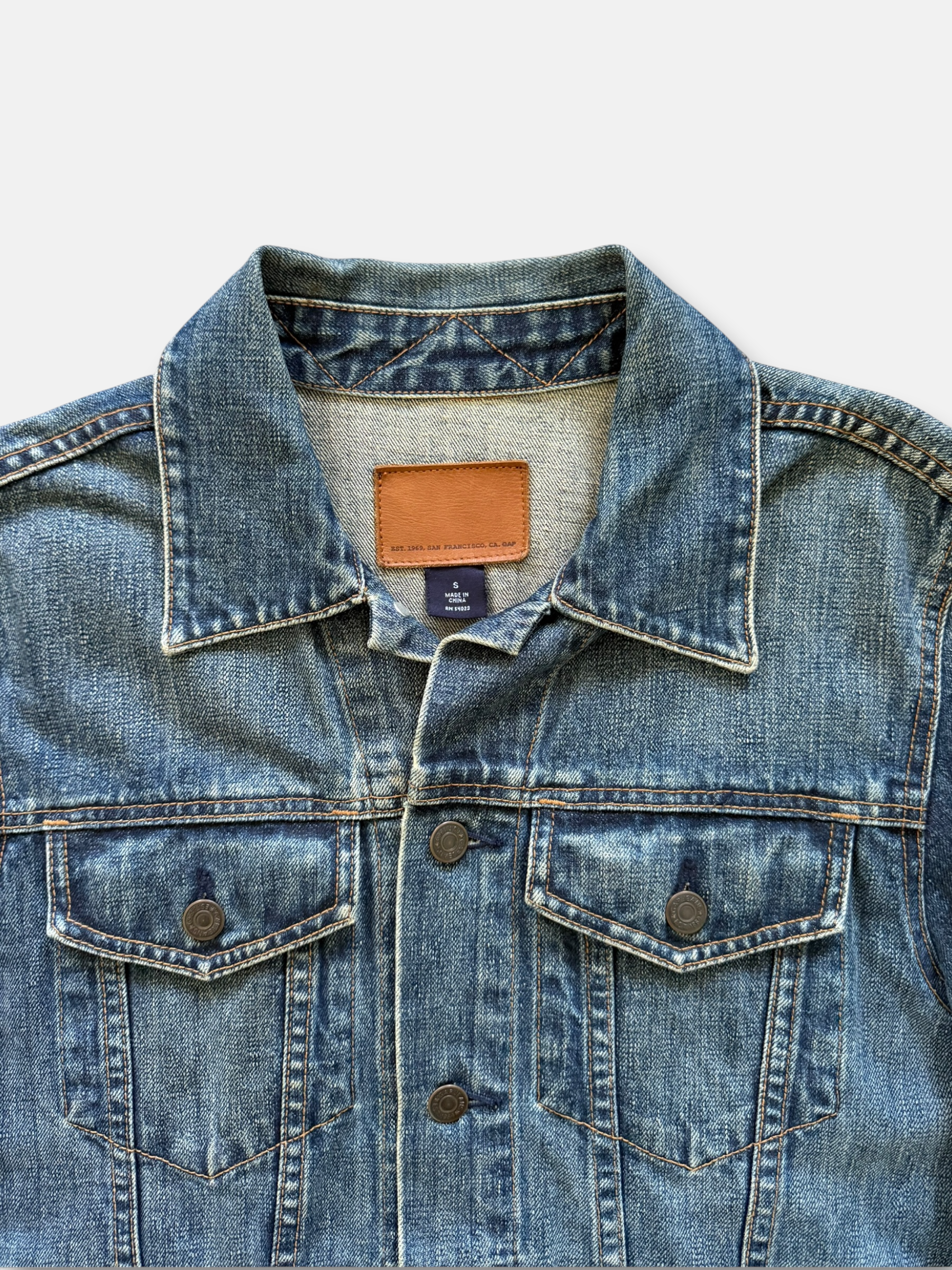 00s Gap Denim Trucker Jacket (S)