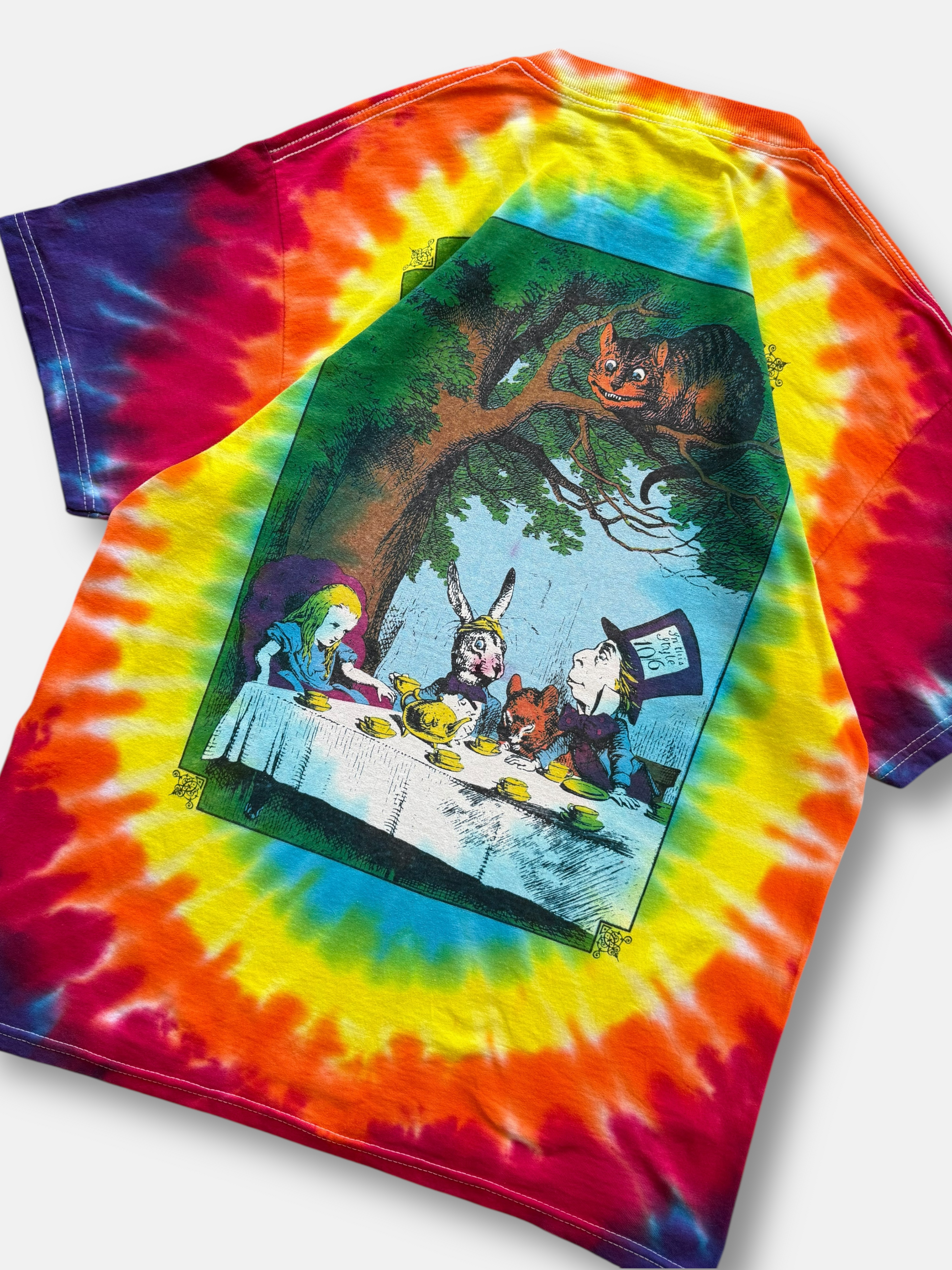 90s Alice & Wonderland Tee (L)