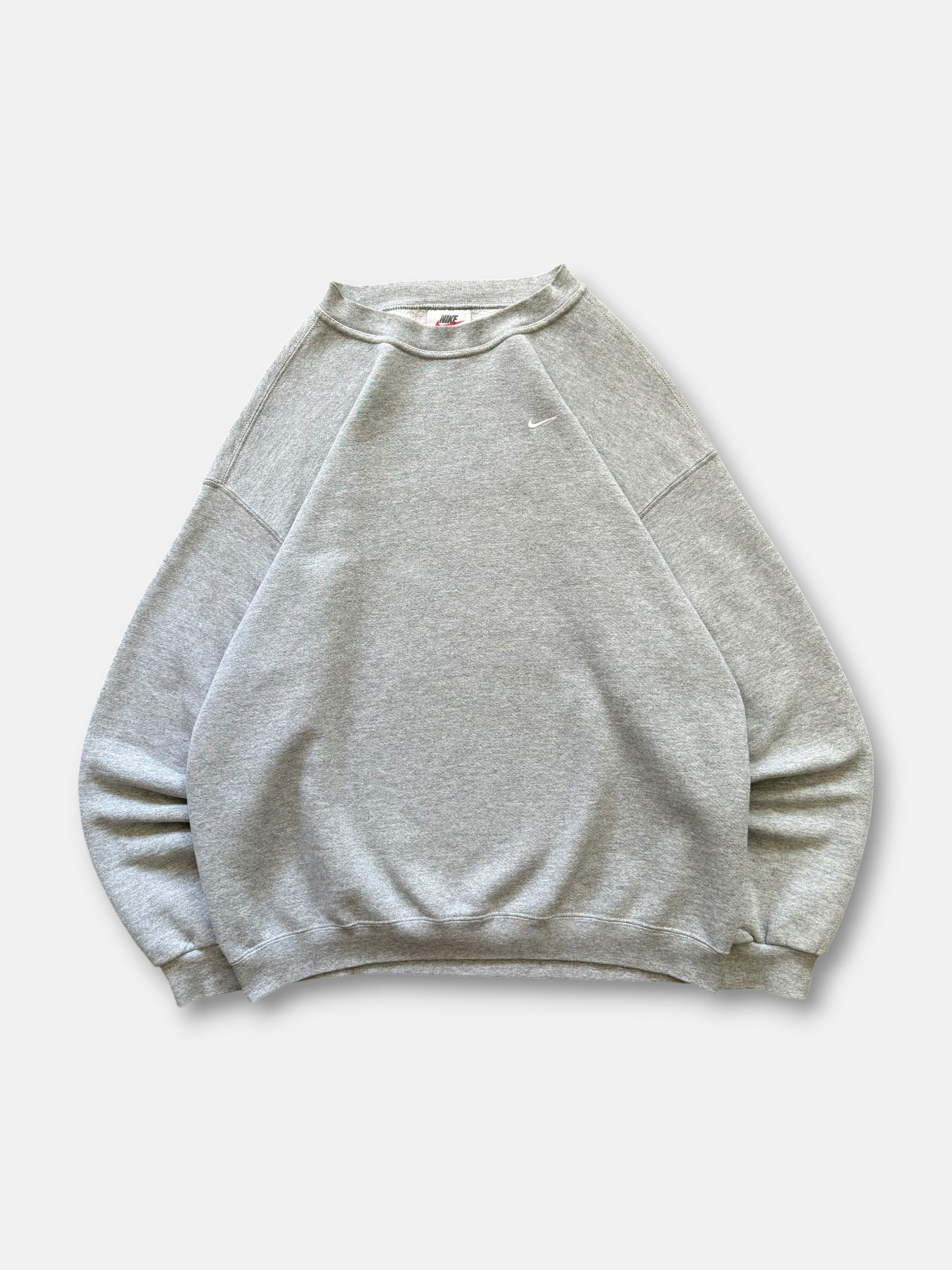 90s Nike Essential Sweatshirt (L)