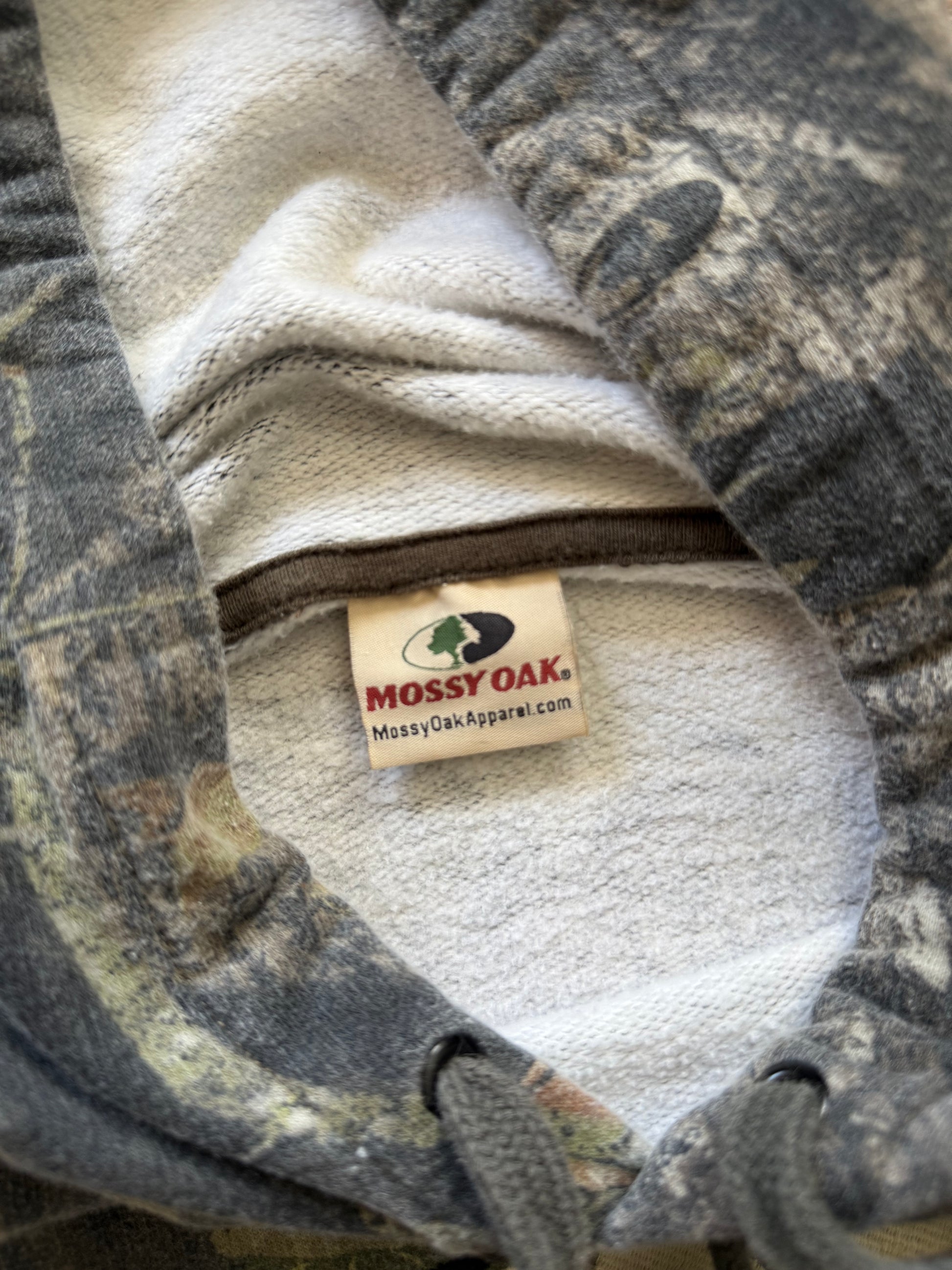 00s Mossy Oak Camo Hoodie (XL)