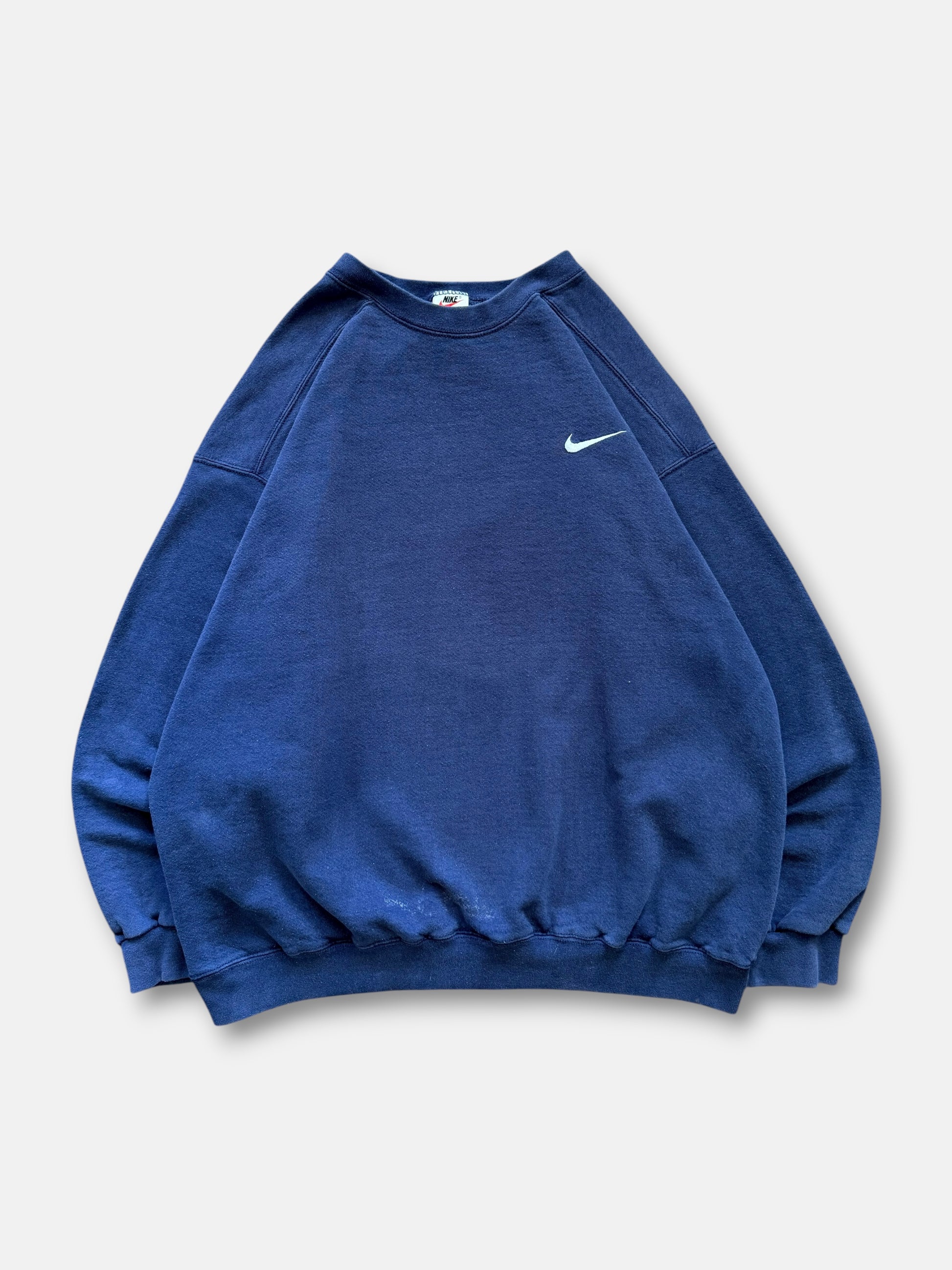 90s Nike Essential Sweatshirt (L)