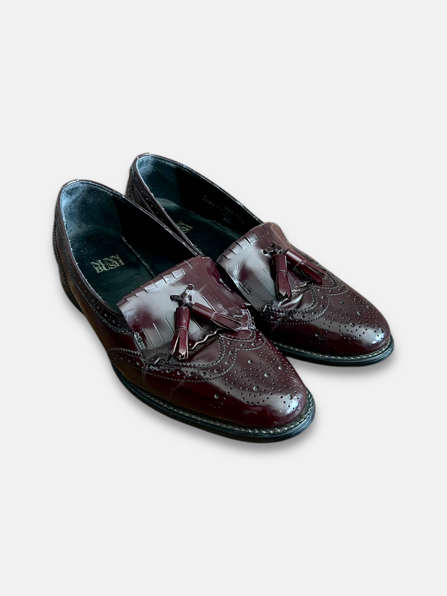 Nunn Bush Wingtip Tassle Loafers (9M)