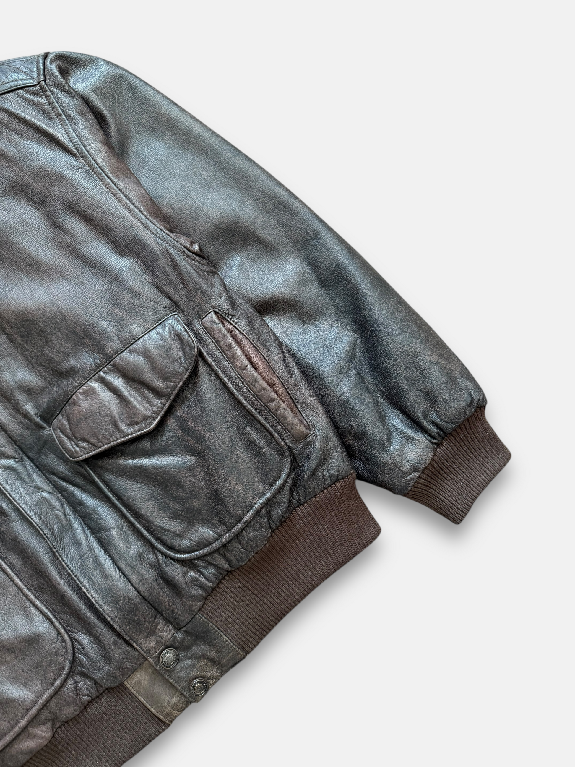 90s Adventure Bound Leather Bomber Jacket (L)