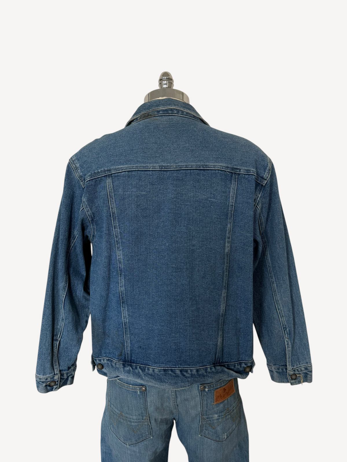 90s Bill Blass Denim Trucker Jacket (L)
