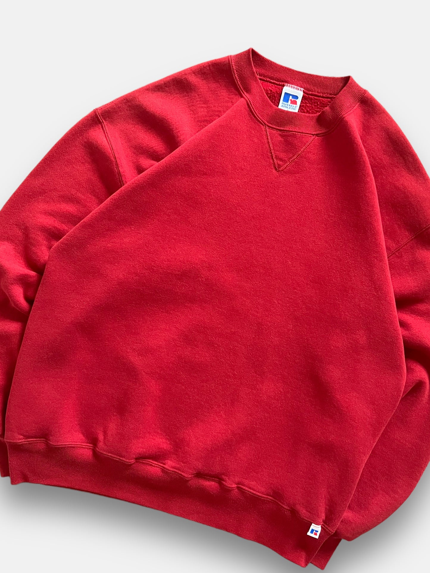 00s Russell Essential Sweatshirt (L)